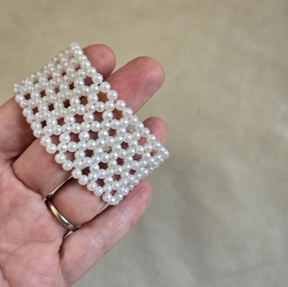 Beaded faux pearl stretch bracelet One size  White Lace Look Bangle Stackking - Picture 5 of 8